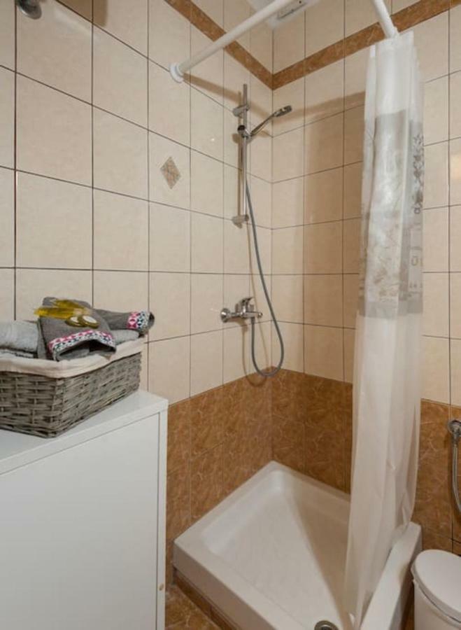 Studio! Fiber Wifi, Ac, Private, Self Check-in! Apartment *