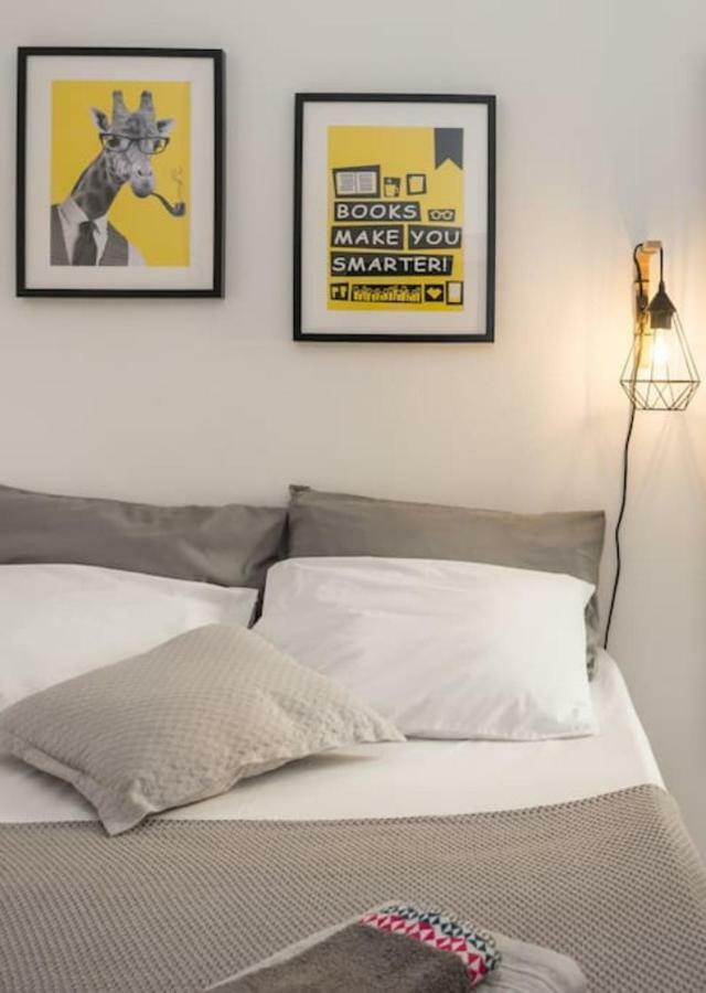 Studio! Fiber Wifi, Ac, Private, Self Check-in! Thessaloniki